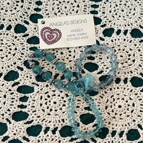 NWT Angelas Designs 3 turquoise colored stretchy bracelets with plastic beads - Picture 3 of 9